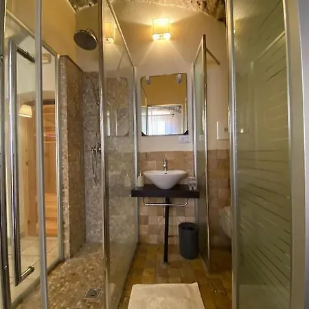 La Vecchia Torre Pensjonat 3*
