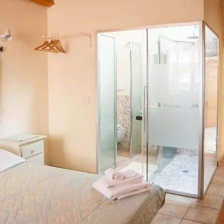 بيت ضيافة La Vecchia Torre بوسا